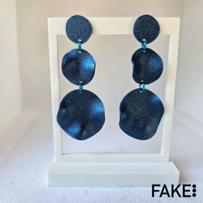 Pendientes deriva triple azul metalizado