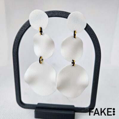 Pendientes deriva triple blanco
