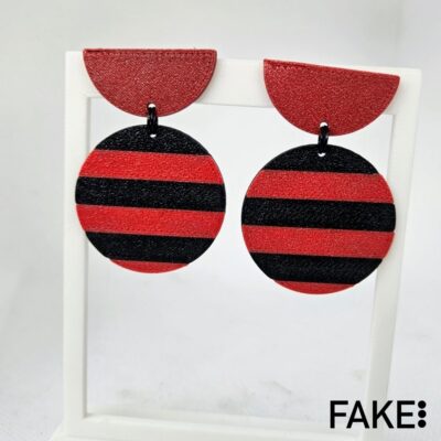 Pendientes deriva rayas rojo y negro