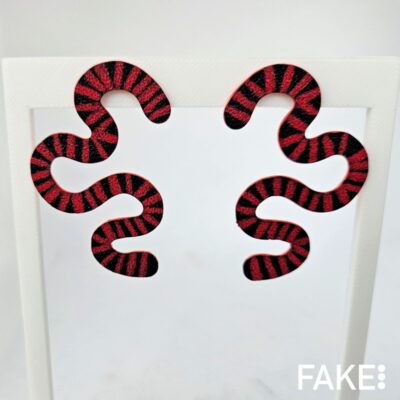 Pendientes Iter meandro rojo y negro