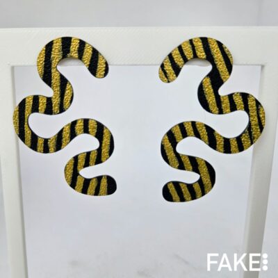 Pendientes iter meandro rayas negro y oro