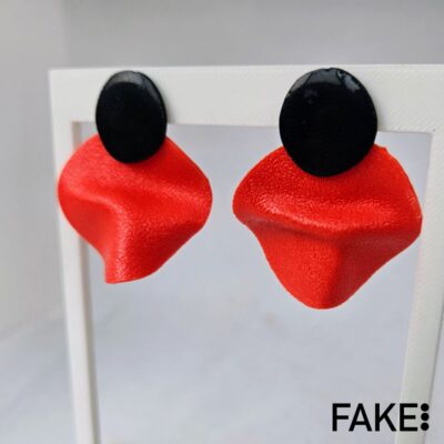Pendientes Deriva botón rojo y negro
